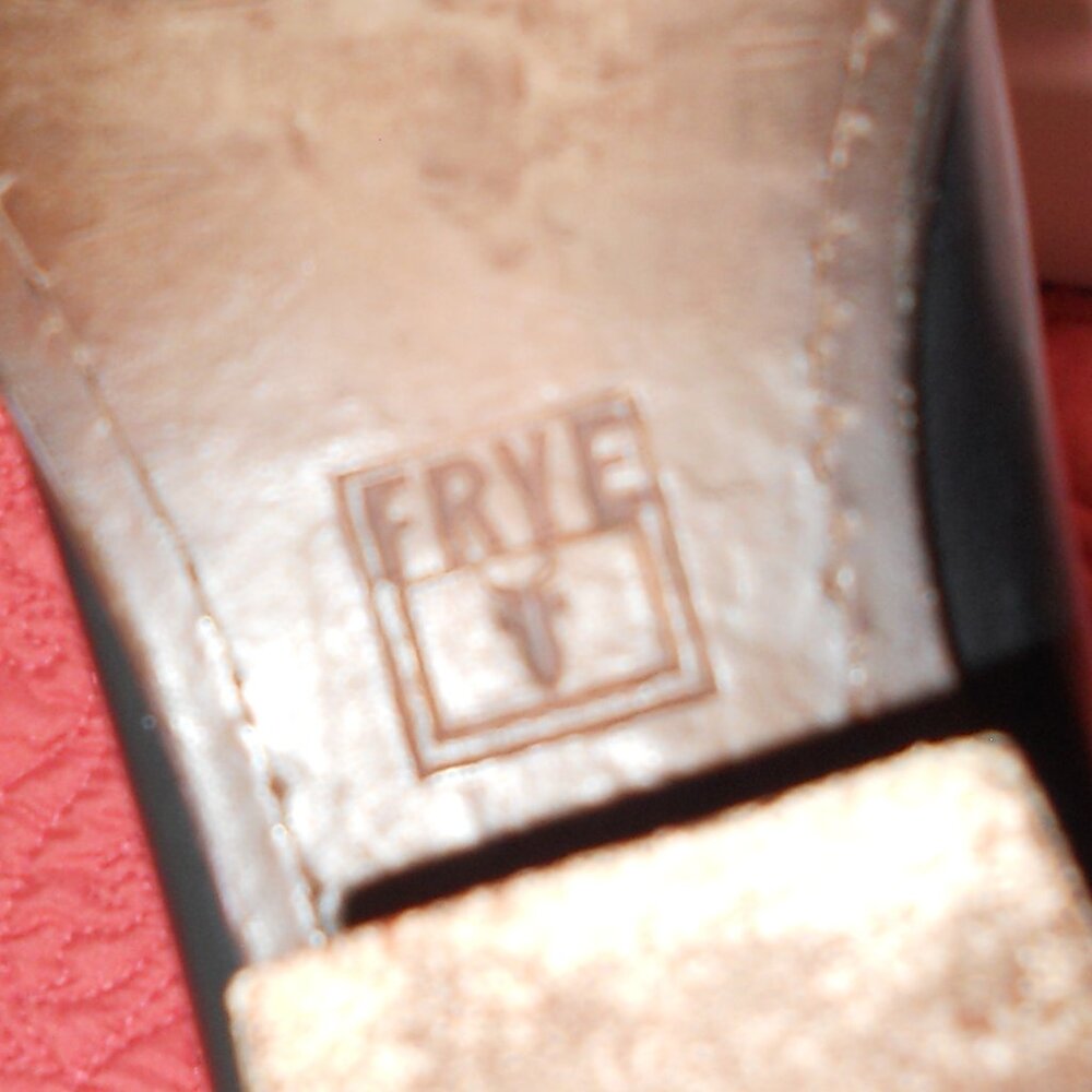 Frye 7 Black Leather Laser Cut Western Boots - Picture 8 of 9